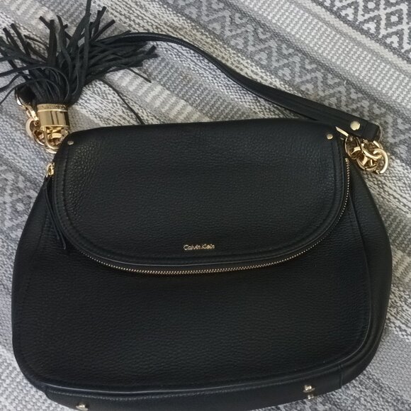 CALVIN KLEIN BLACK BAG WITH TASSLES - Picture 1 of 3
